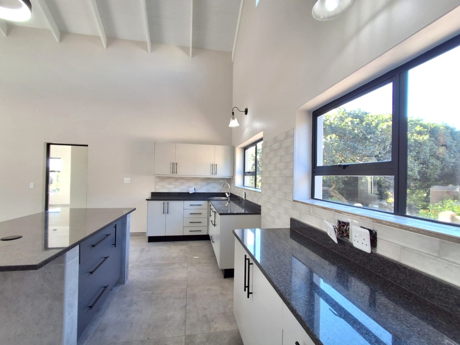 4 Bedroom Property for Sale in Stilbaai Wes Western Cape